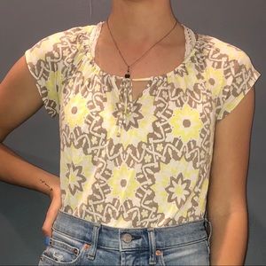 Old Navy size xs cute short sleeve floral top